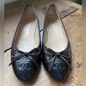 Chanel dark brown ballerina 5 1/2
